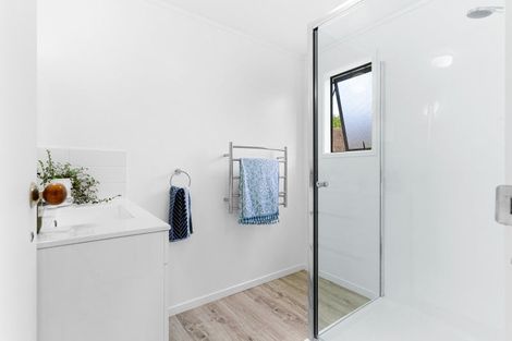 Photo of property in 2 Cullen Street, Mangawhai Heads, Mangawhai, 0505