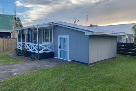 Photo of property in 1/13 Blanes Road, Weymouth, Auckland, 2103