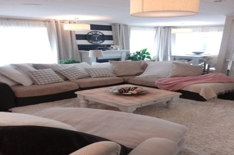 Photo of property in 98 Rimu Road, Raumati Beach, Paraparaumu, 5032