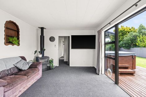 Photo of property in 22 Valerie Street, Clive, 4102