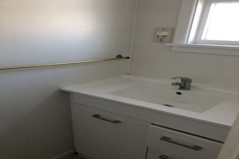 Photo of property in 2/3 Juniper Place, Burnside, Christchurch, 8053