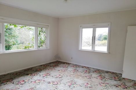 Photo of property in 22 Lowtherhurst Road, Massey, Auckland, 0614