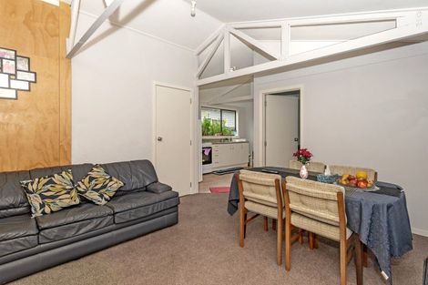 Photo of property in 14 De Lautour Road, Kaiti, Gisborne, 4010