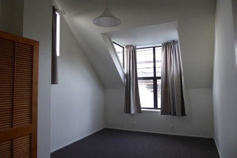 Photo of property in 2/80 Hobson Street, Thorndon, Wellington, 6011