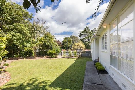 Photo of property in 3 Anderson Street, Hokowhitu, Palmerston North, 4410