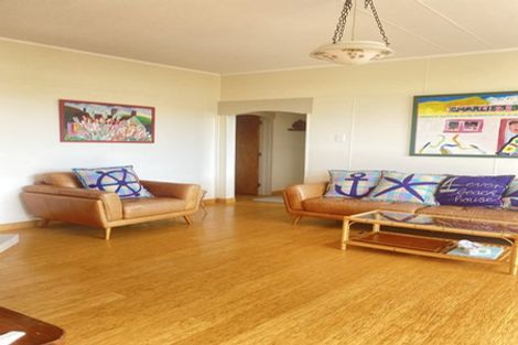 Photo of property in 201 Marine Parade, Seatoun, Wellington, 6022