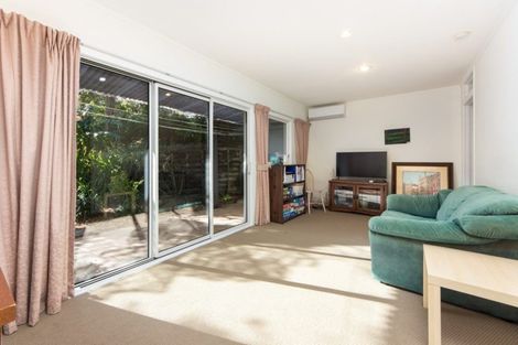 Photo of property in 60 Alton Avenue, Hillcrest, Auckland, 0627