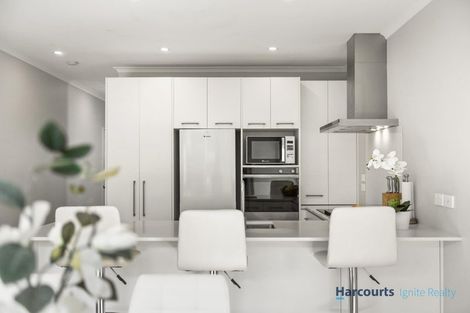 Photo of property in 7 Samuel Cassidy Avenue, Swanson, Auckland, 0614