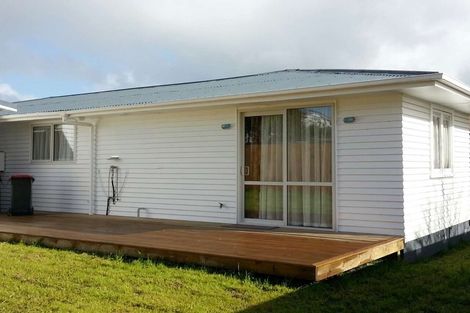 Photo of property in 18 Keats Place, Blockhouse Bay, Auckland, 0600