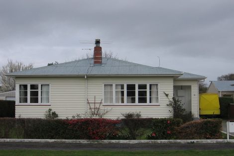 Photo of property in 6 Masters Crescent, Masterton, 5810