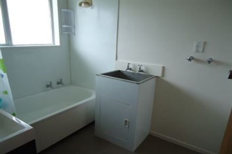 Photo of property in 2/7 Division Street, Riccarton, Christchurch, 8041