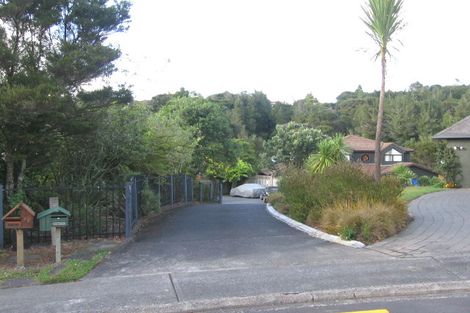 Photo of property in 35 Homewood Place, Chatswood, Auckland, 0626