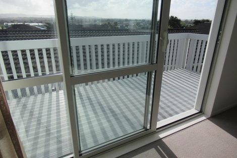 Photo of property in 5c Henry Street, Avondale, Auckland, 1026