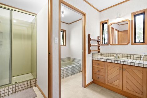 Photo of property in 17 Montclair Rise, Browns Bay, Auckland, 0630