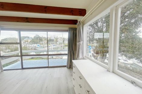 Photo of property in 2/22 Craig Road, Milford, Auckland, 0620