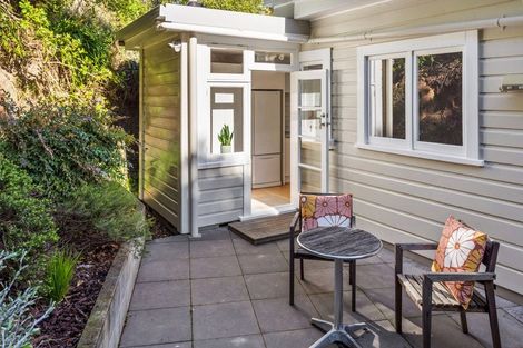 Photo of property in 81 Townsend Road, Miramar, Wellington, 6022