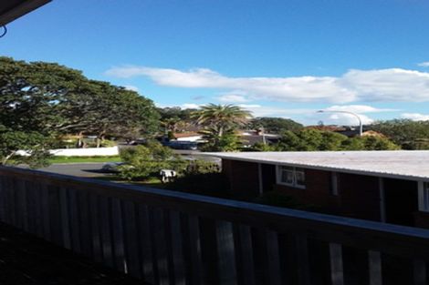 Photo of property in 2 The Promenade, Takapuna, Auckland, 0622