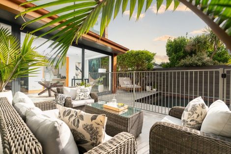 Photo of property in 11 Boardwalk Lane, Seatoun, Wellington, 6022