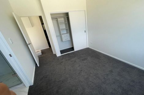 Photo of property in 18a Crestview Rise, Papakura, 2110