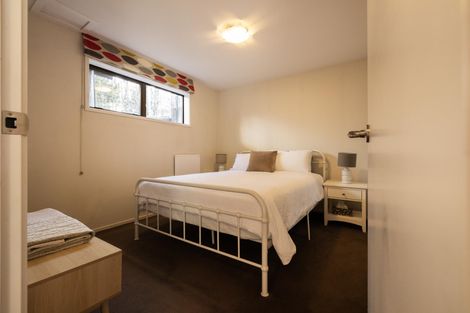 Photo of property in 8 Devon Street, Arrowtown, 9302