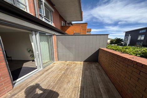 Photo of property in 5/160c Hobsonville Point Road, Hobsonville, Auckland, 0616