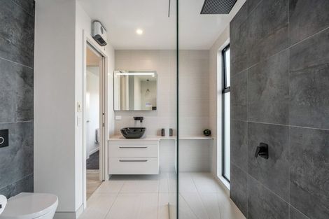 Photo of property in 25 Matipo Street, Wanaka, 9305