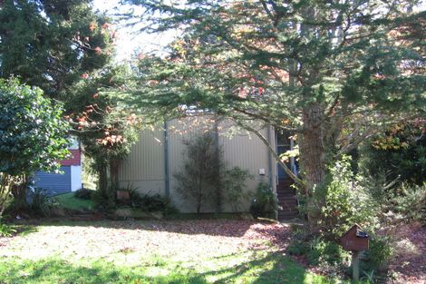 Photo of property in 16 Karapiti Place, Glen Eden, Auckland, 0602