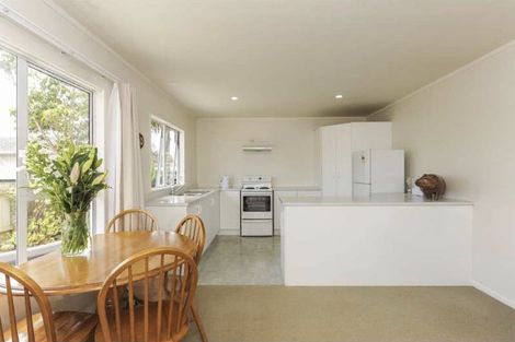 Photo of property in 2/1 Dunstall Place, Mangere Bridge, Auckland, 2022