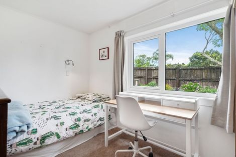 Photo of property in 103 Stapleford Crescent, Browns Bay, Auckland, 0630