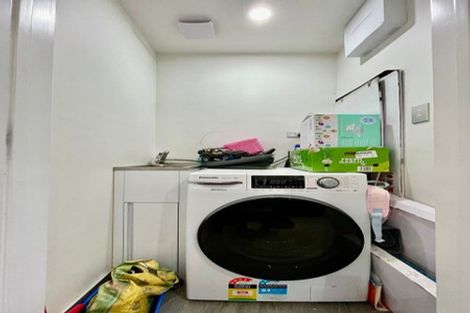 Photo of property in 15 Valour Lane, Papakura, 2110