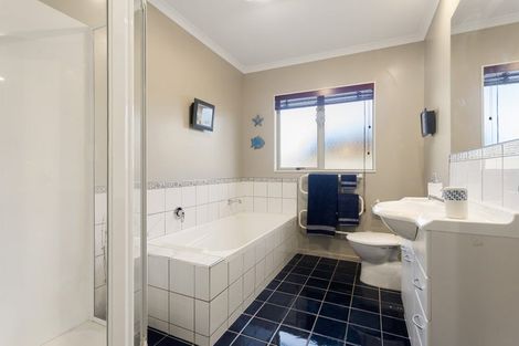 Photo of property in 13 Callum Court, Rototuna, Hamilton, 3210