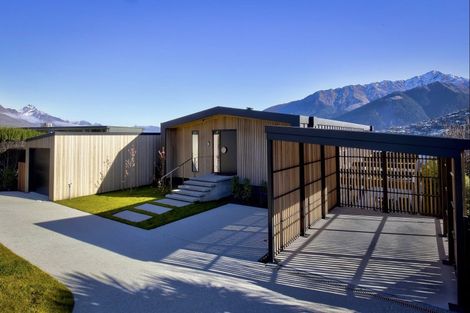 Photo of property in 513 Peninsula Road, Kelvin Heights, Queenstown, 9300