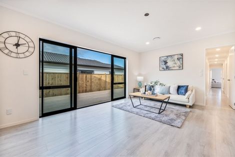 Photo of property in 41a Donegal Drive, Flat Bush, Auckland, 2019
