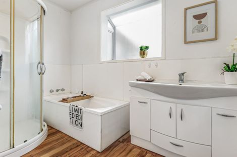 Photo of property in 84 Newcastle Road, Dinsdale, Hamilton, 3204