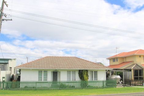 Photo of property in 62 Pitau Road, Mount Maunganui, 3116