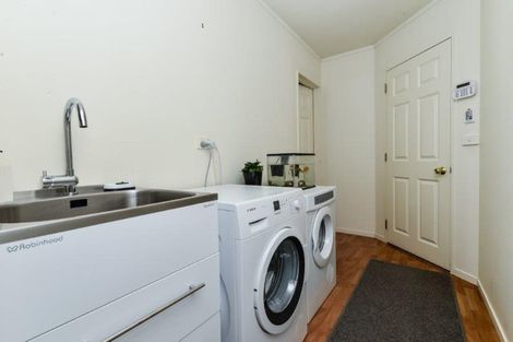 Photo of property in 10 Dorchester Place, Nawton, Hamilton, 3200