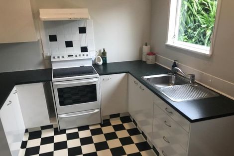 Photo of property in 2/49 Mandalay Terrace, Khandallah, Wellington, 6035