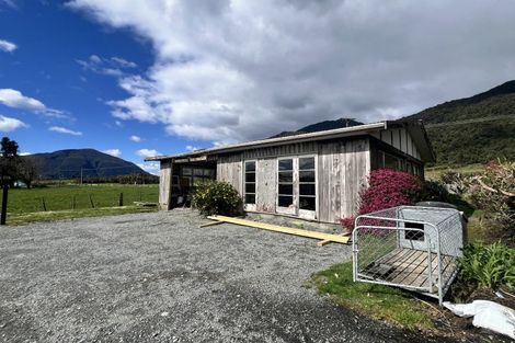 Photo of property in 1566 Lake Brunner Road, Inchbonnie, Kumara, 7875