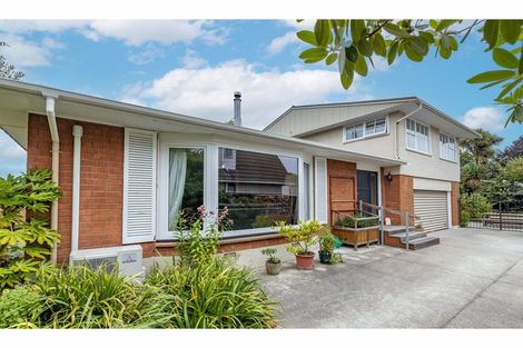 Photo of property in 5 Hawkswood Place, Avonhead, Christchurch, 8042