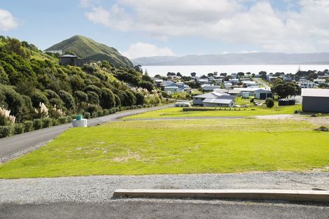Photo of property in 15 Seaview Drive, Mahia, 4198