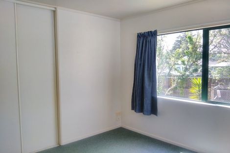 Photo of property in 10 Elvira Place, Ranui, Auckland, 0612
