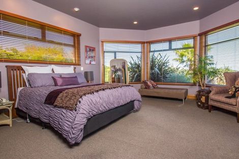 Photo of property in 1542 Ngunguru Road, Ngunguru, Whangarei, 0173