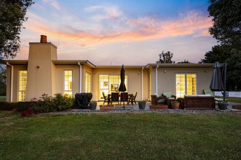 Photo of property in 15 Tarahunga Road, Levin, 5571