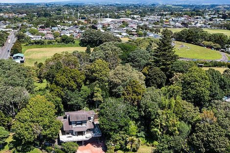 Photo of property in 70a Morley Street, New Plymouth, 4310