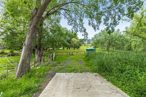 Photo of property in 863 Weranui Road, Wainui, Silverdale, 0994