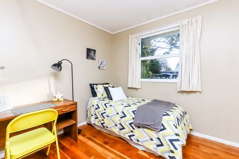 Photo of property in 83 Gloria Avenue, Te Atatu Peninsula, Auckland, 0610