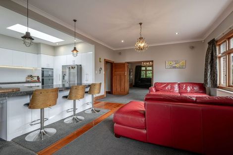 Photo of property in 24 Elmira Avenue, Hokowhitu, Palmerston North, 4410