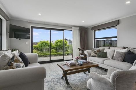 Photo of property in 31 Rose Leigh Drive, Cambridge, 3434