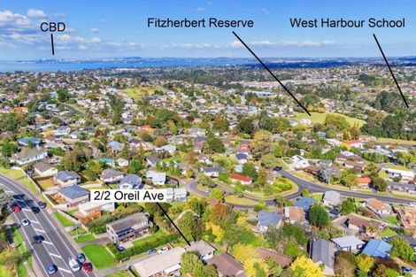 Photo of property in 2/2 Oreil Avenue, West Harbour, Auckland, 0618