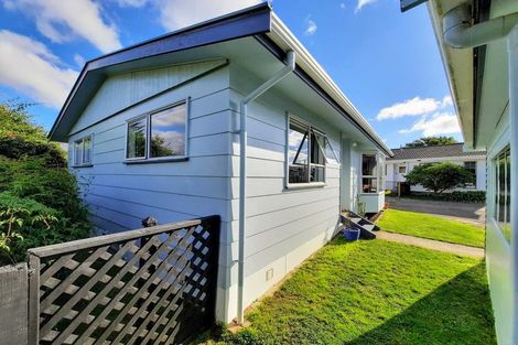 Photo of property in 6a Awamutu Grove, Waiwhetu, Lower Hutt, 5010